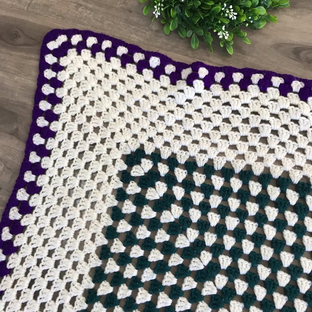 π4/$25 - VINTAGE crocheted Granny lap blanket - 5β x 5β - Picture 3 of 4